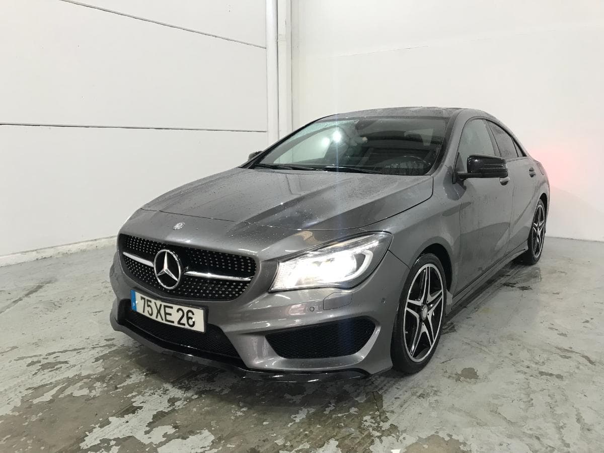 Mercedes-Benz CLA 200 CDI AMG · Ano 2015 — imagem 3