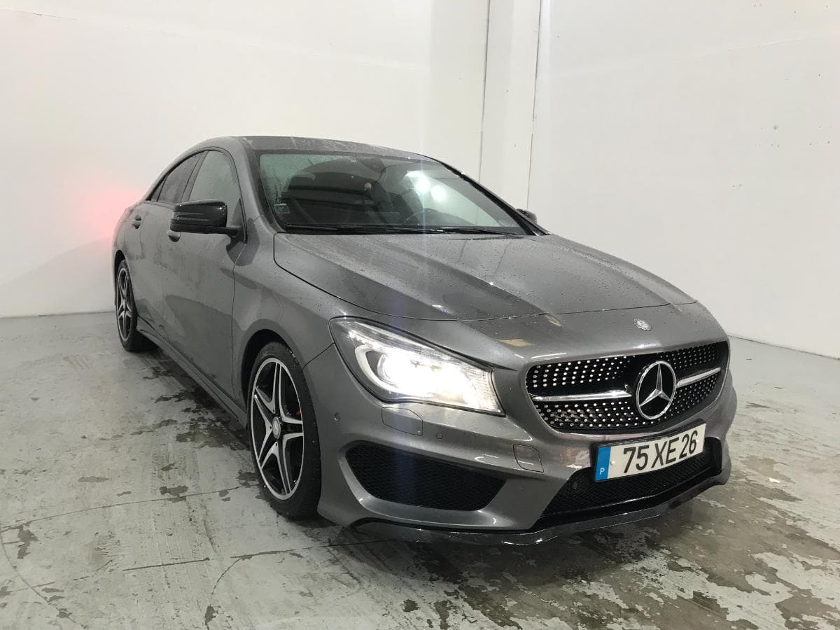 Mercedes-Benz CLA 200 CDI AMG · Ano 2015 — imagem 1