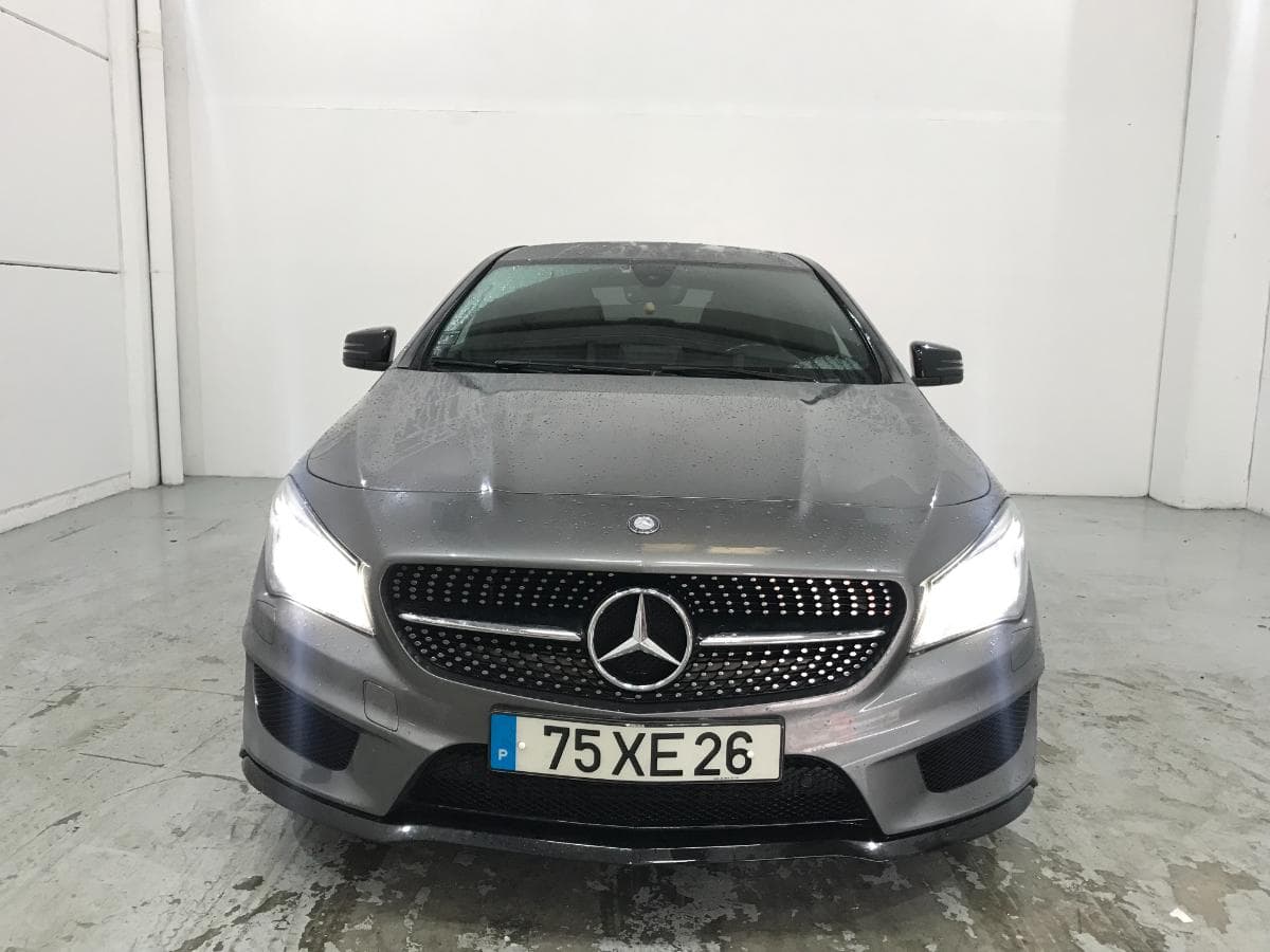 Mercedes-Benz CLA 200 CDI AMG · Ano 2015 — imagem 4