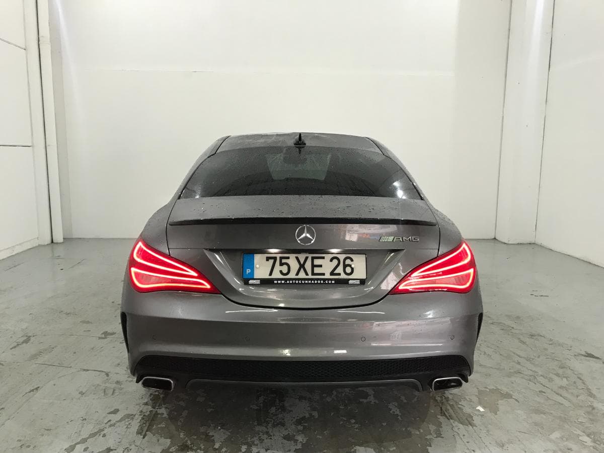 Mercedes-Benz CLA 200 CDI AMG · Ano 2015 — imagem 10