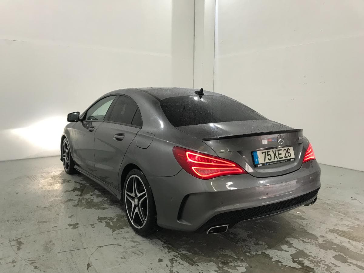 Mercedes-Benz CLA 200 CDI AMG · Ano 2015 — imagem 7