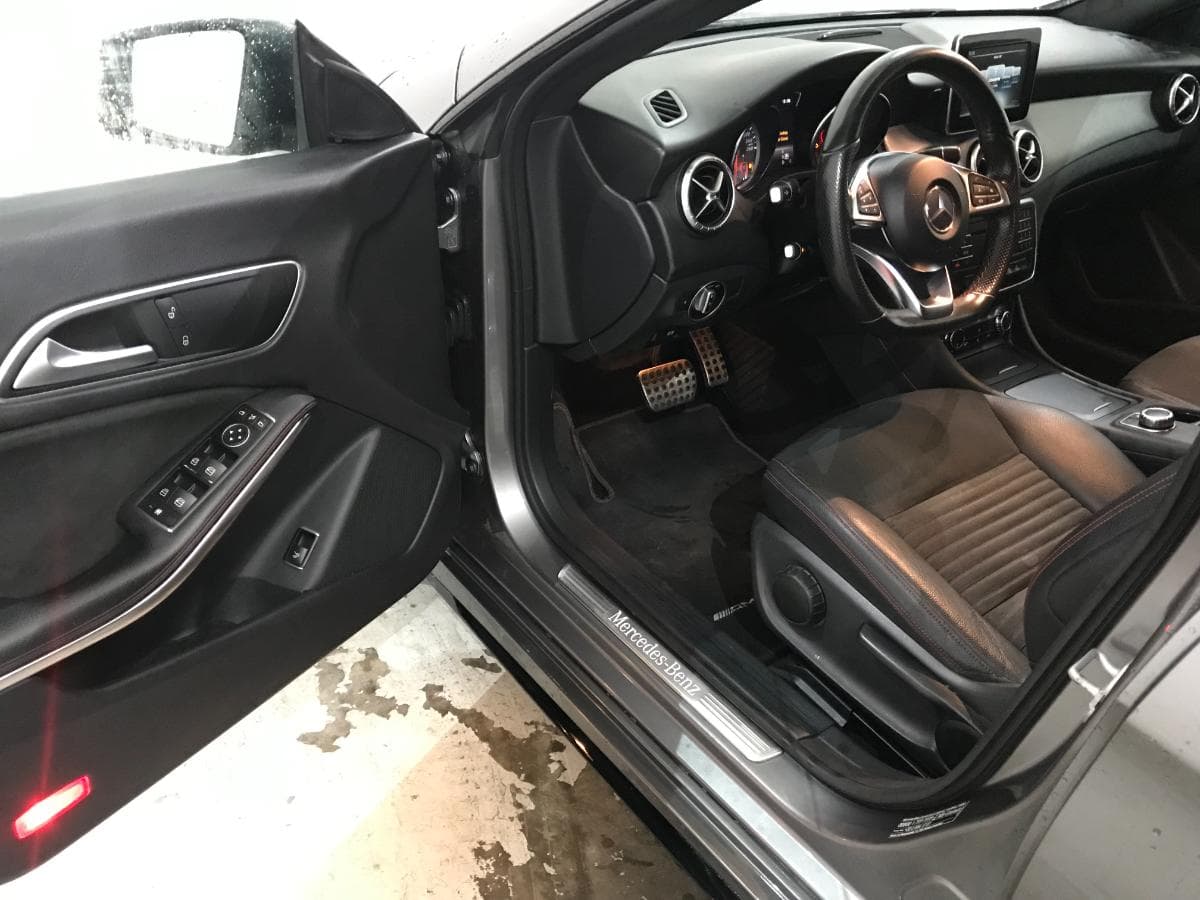 Mercedes-Benz CLA 200 CDI AMG · Ano 2015 — imagem 19