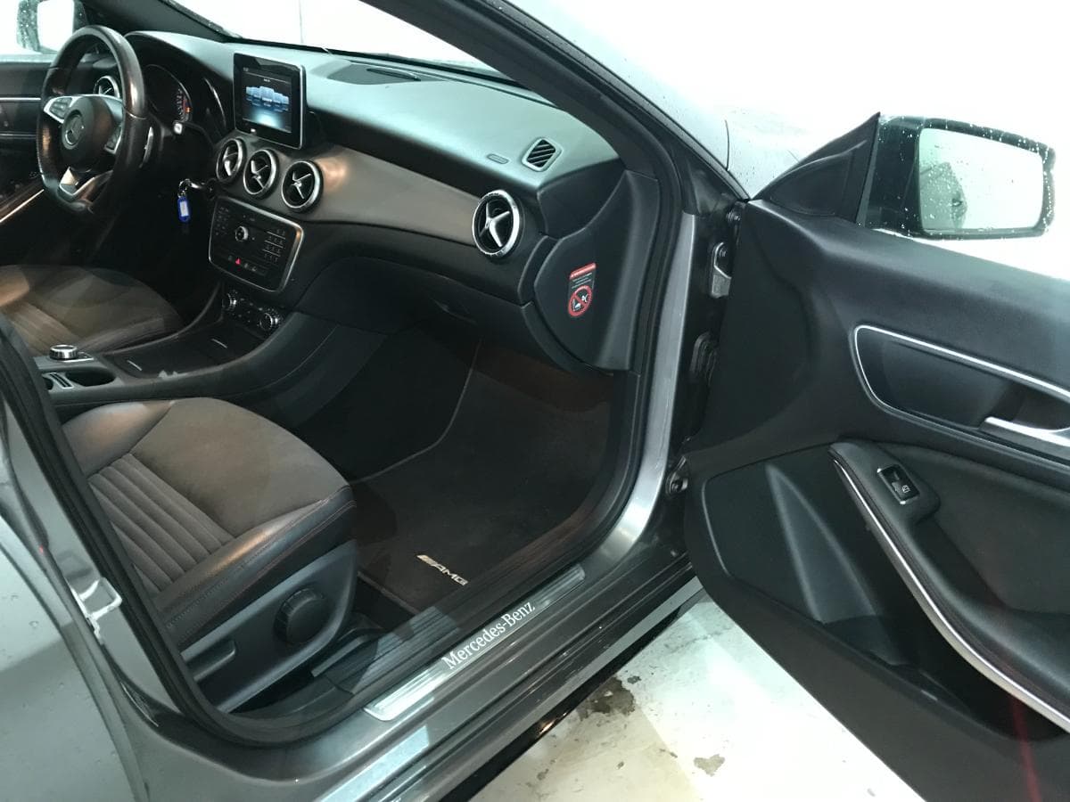 Mercedes-Benz CLA 200 CDI AMG · Ano 2015 — imagem 21