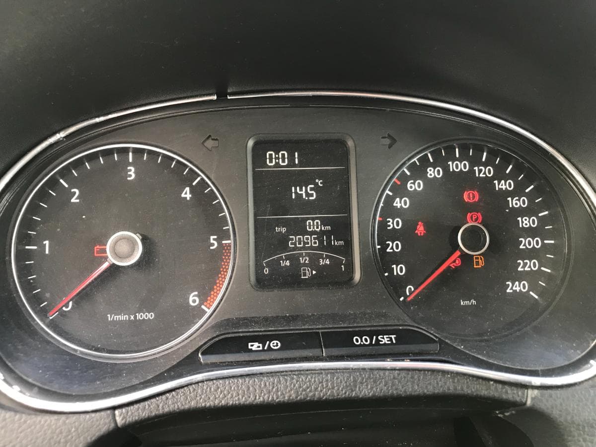 Volkswagen Polo 1.2TDI · Ano 2014 — imagen 35