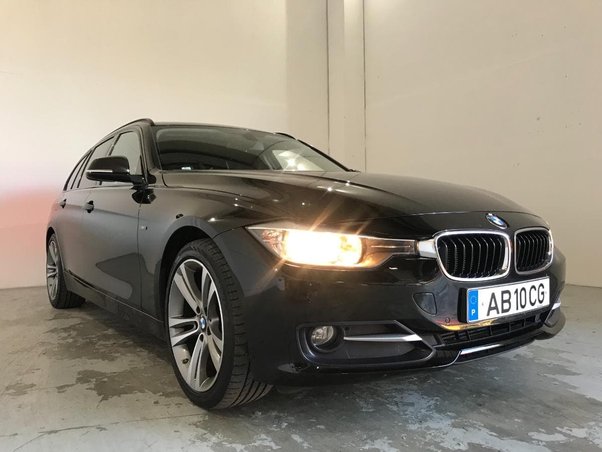 BMW 318 D Touring · Ano 2015 — image 4