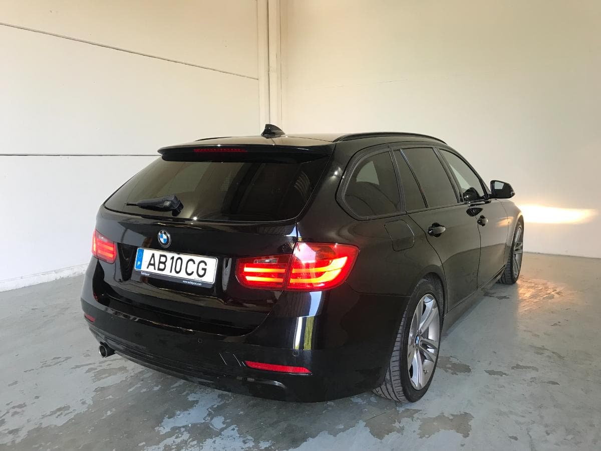 BMW 318 D Touring · Ano 2015 — image 7