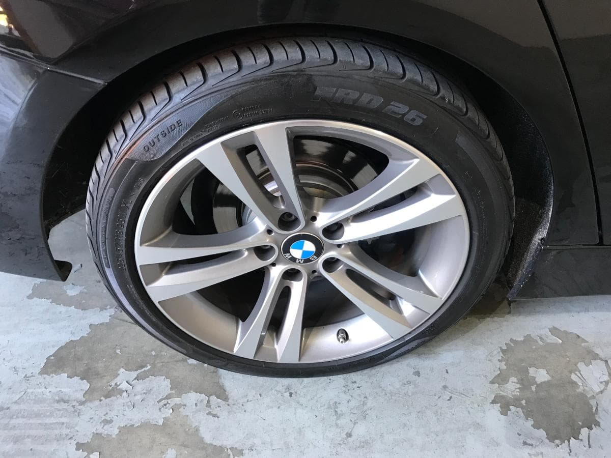BMW 318 D Touring · Ano 2015 — image 16