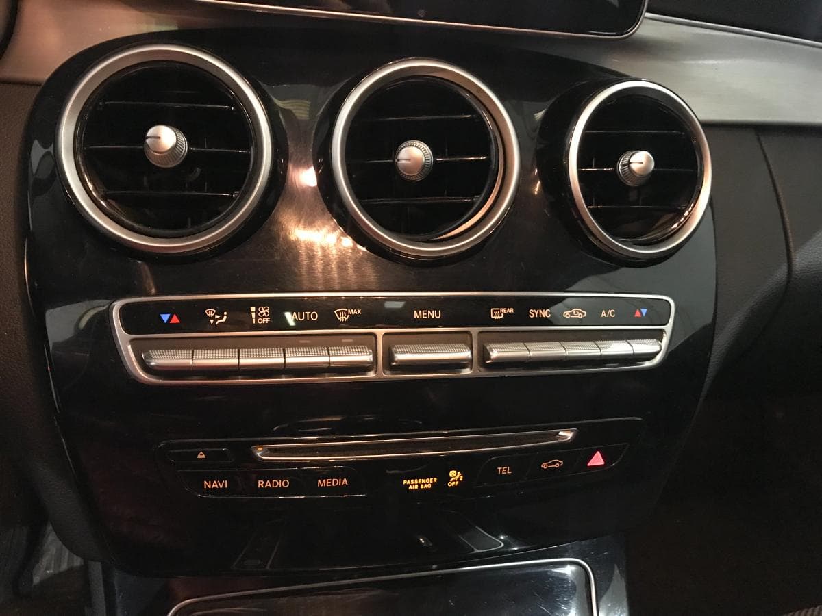 Mercedes-Benz C 200 D · Ano 2015 — image 42
