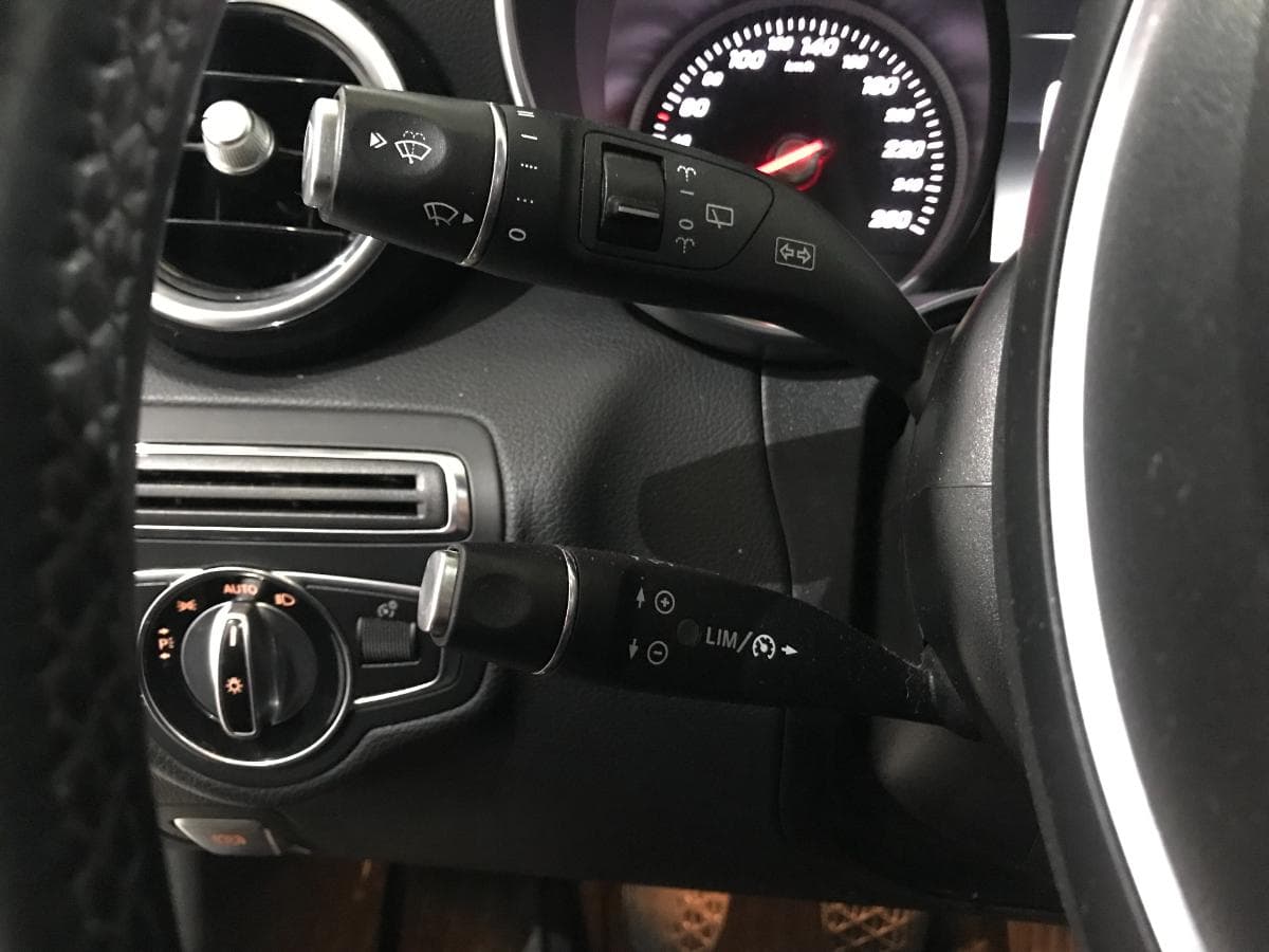 Mercedes-Benz C 200 D · Ano 2015 — image 46