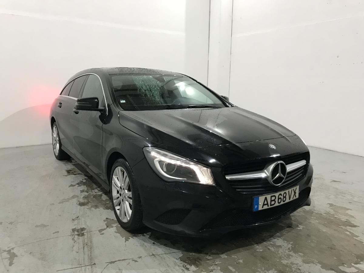 Mercedes CLA 200CDI · Ano 2015 — imagem 1