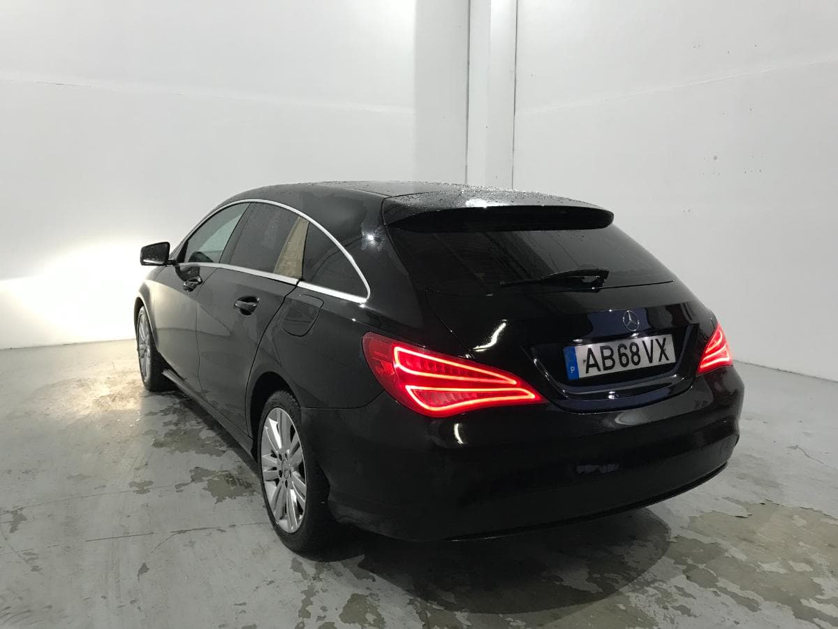 Mercedes CLA 200CDI · Ano 2015 — imagem 5