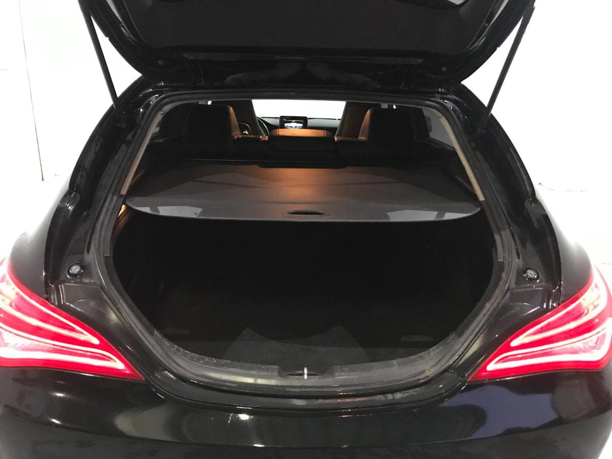 Mercedes CLA 200CDI · Ano 2015 — imagem 9