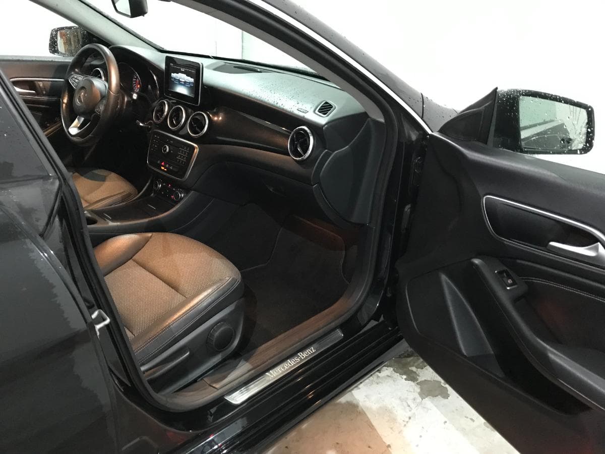 Mercedes CLA 200CDI · Ano 2015 — imagem 25
