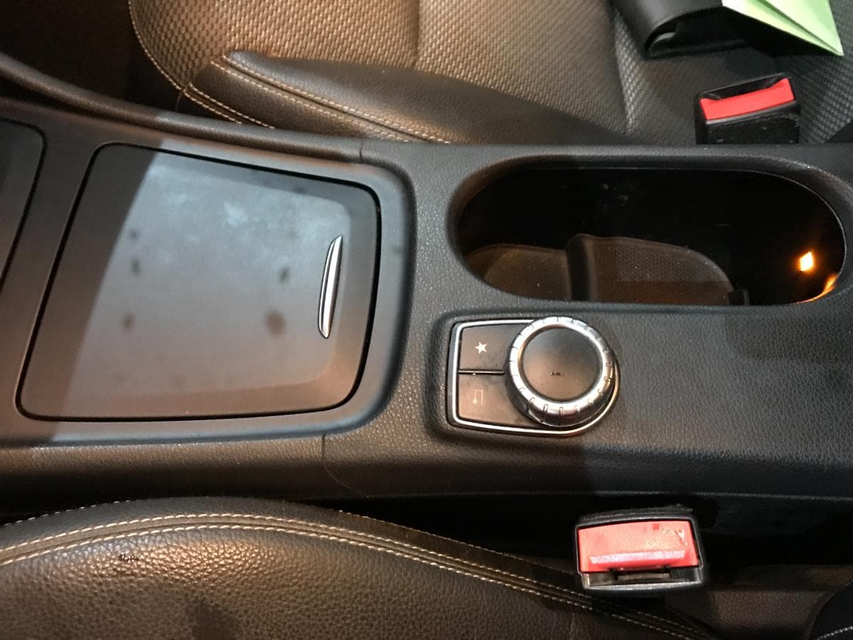 Mercedes CLA 200CDI · Ano 2015 — imagem 38