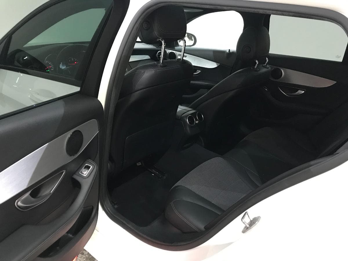 Mercedes C180 · Ano 2018 — imagen 33