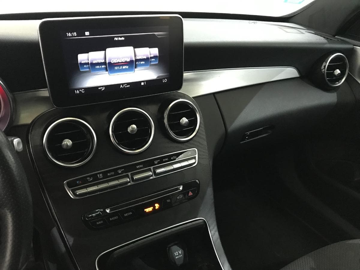Mercedes C180 · Ano 2018 — imagen 45