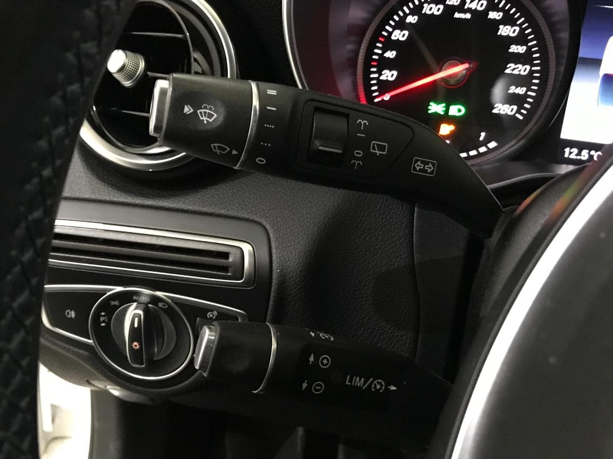Mercedes C180 · Ano 2018 — imagen 52
