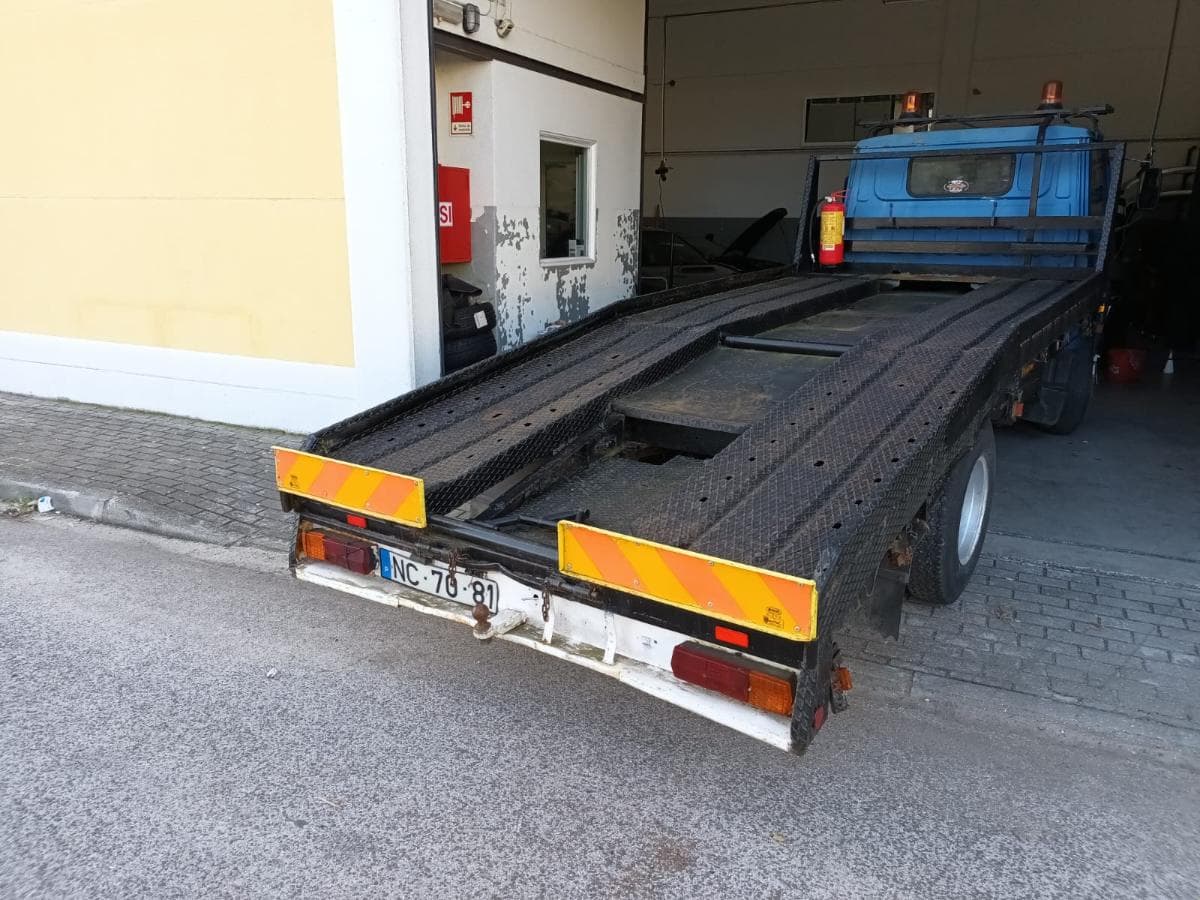 Mitsubishi Canter FE 110 ELY · Ano 1983 — imagen 4