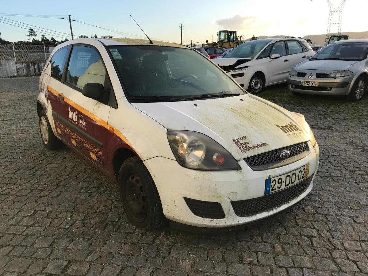Ford Fiesta 1.4 TDCI — imagen 2