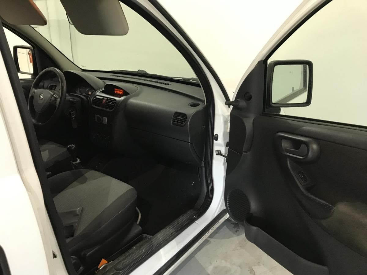 Opel Combo 1.3CDTI — imagem 15