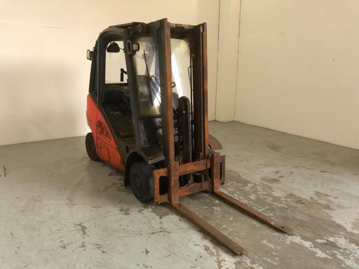 Empilhador Linde H20D-02/600 · Ano 2016
