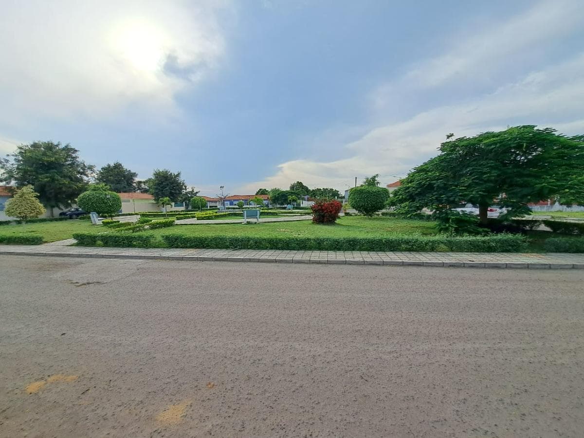 MORADIA T3 – LOTES INDIVIDUAIS - VIANA, LUANDA · Viana