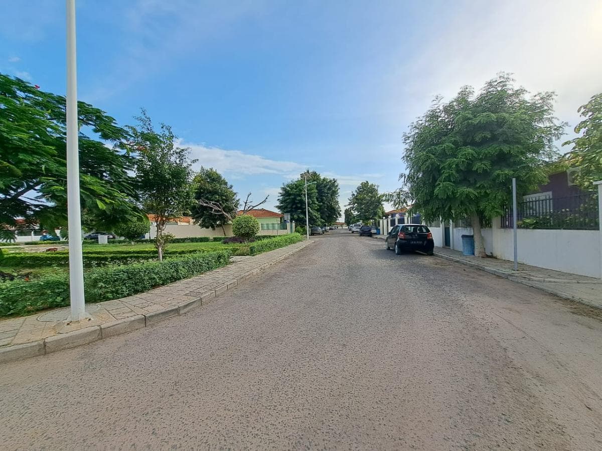 MORADIA T3 – LOTES INDIVIDUAIS - VIANA, LUANDA · Viana — imagen 1