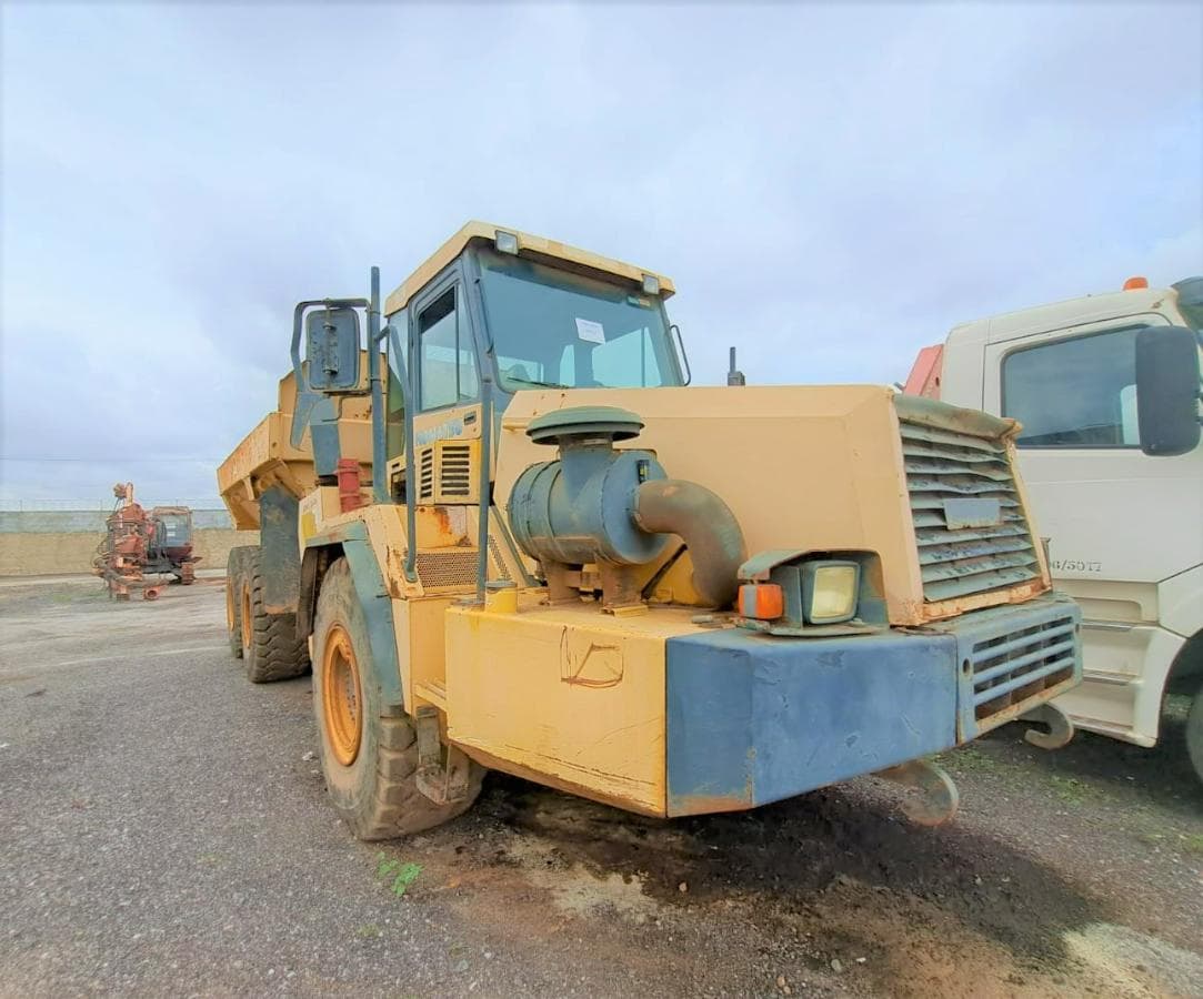 Dumper (30T) KOMATSU HM300-1 · Viana