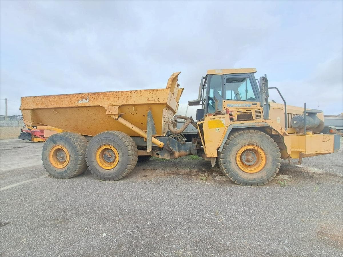 Dumper (30T) KOMATSU HM300-1 · Viana — imagem 2