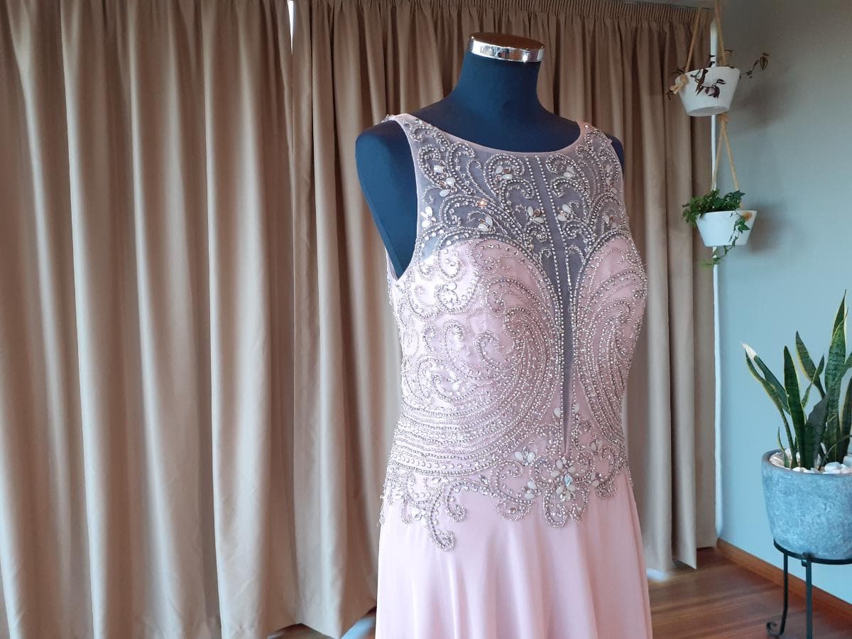 Robe de cérémonie — image 3