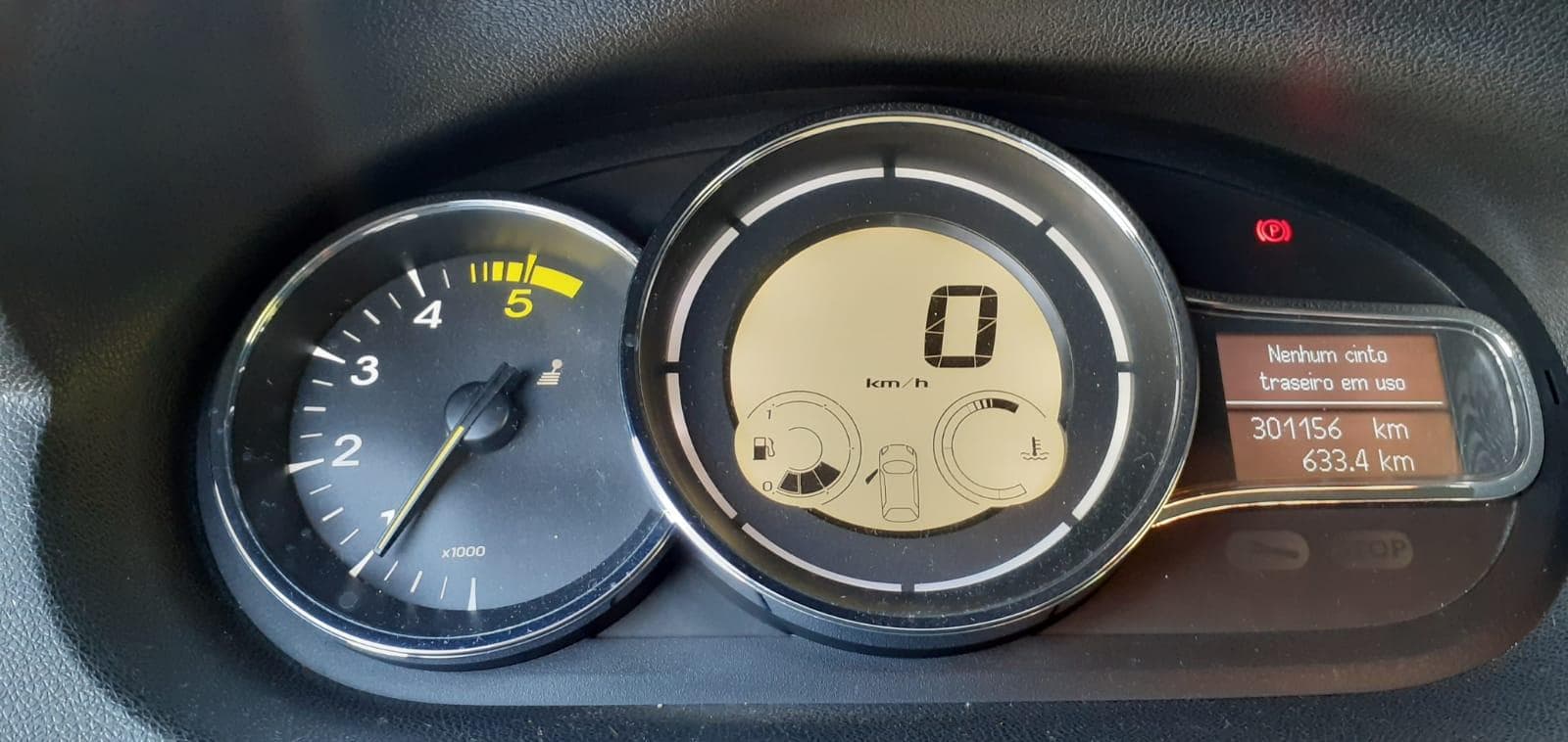 Renault Mégane 1.5DCI · Ano 2012 — imagen 25