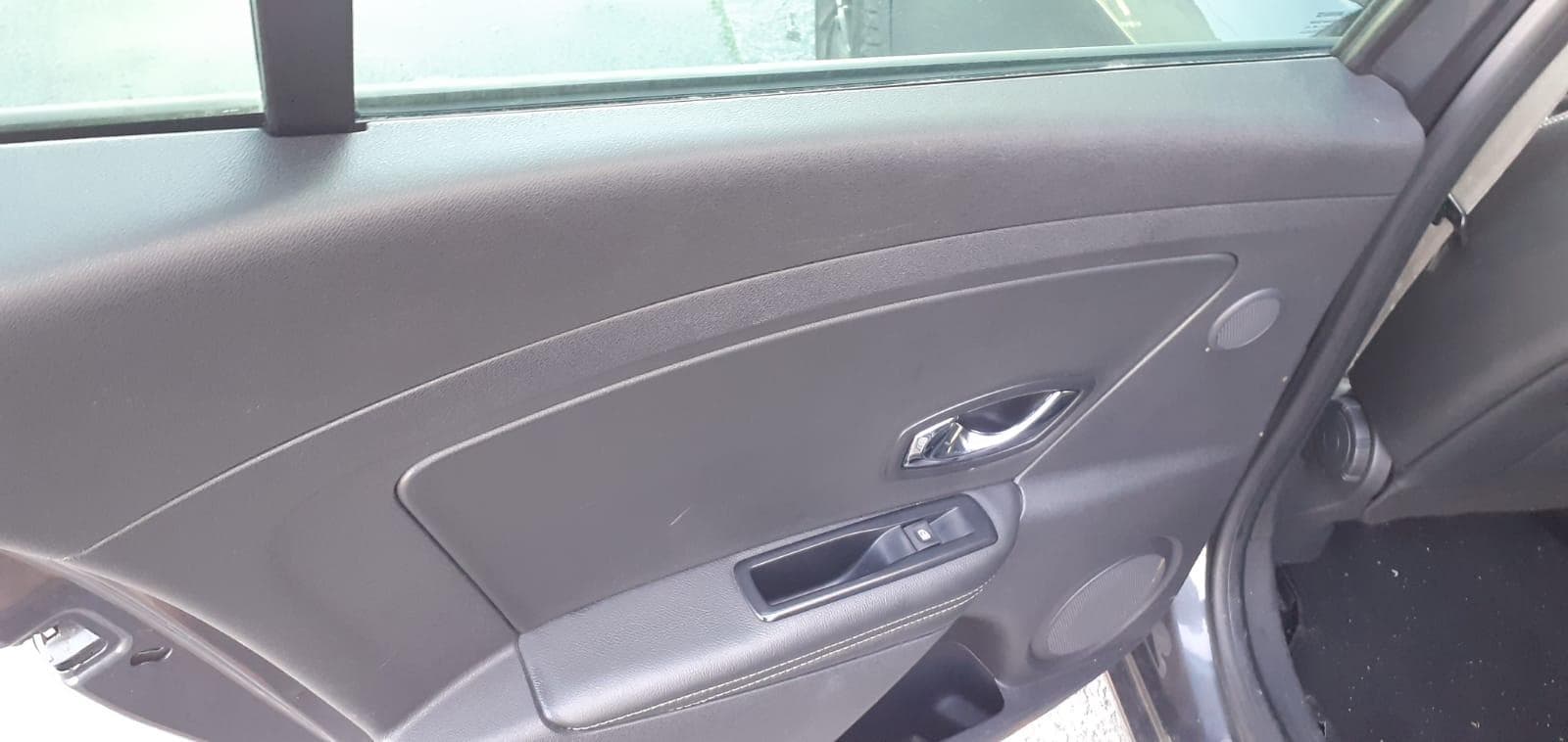 Renault Mégane 1.5DCI · Ano 2012 — imagen 27