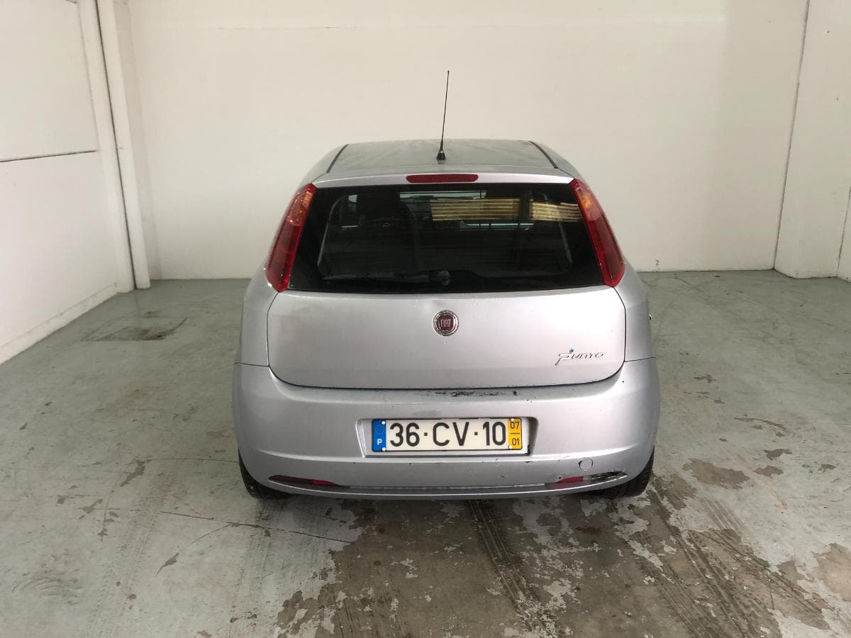 Fiat Punto 1.3 · Ano 2007 — imagen 7