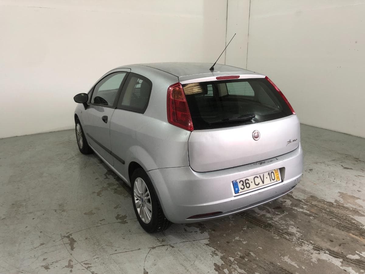 Fiat Punto 1.3 · Ano 2007 — imagen 5