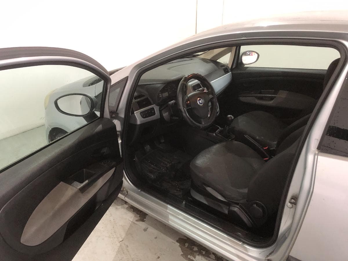 Fiat Punto 1.3 · Ano 2007 — imagen 20