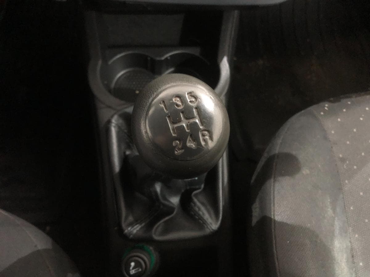 Fiat Punto 1.3 · Ano 2007 — imagen 29