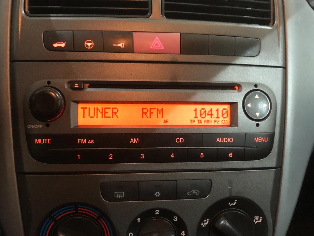 Fiat Punto 1.3 · Ano 2007 — imagen 33