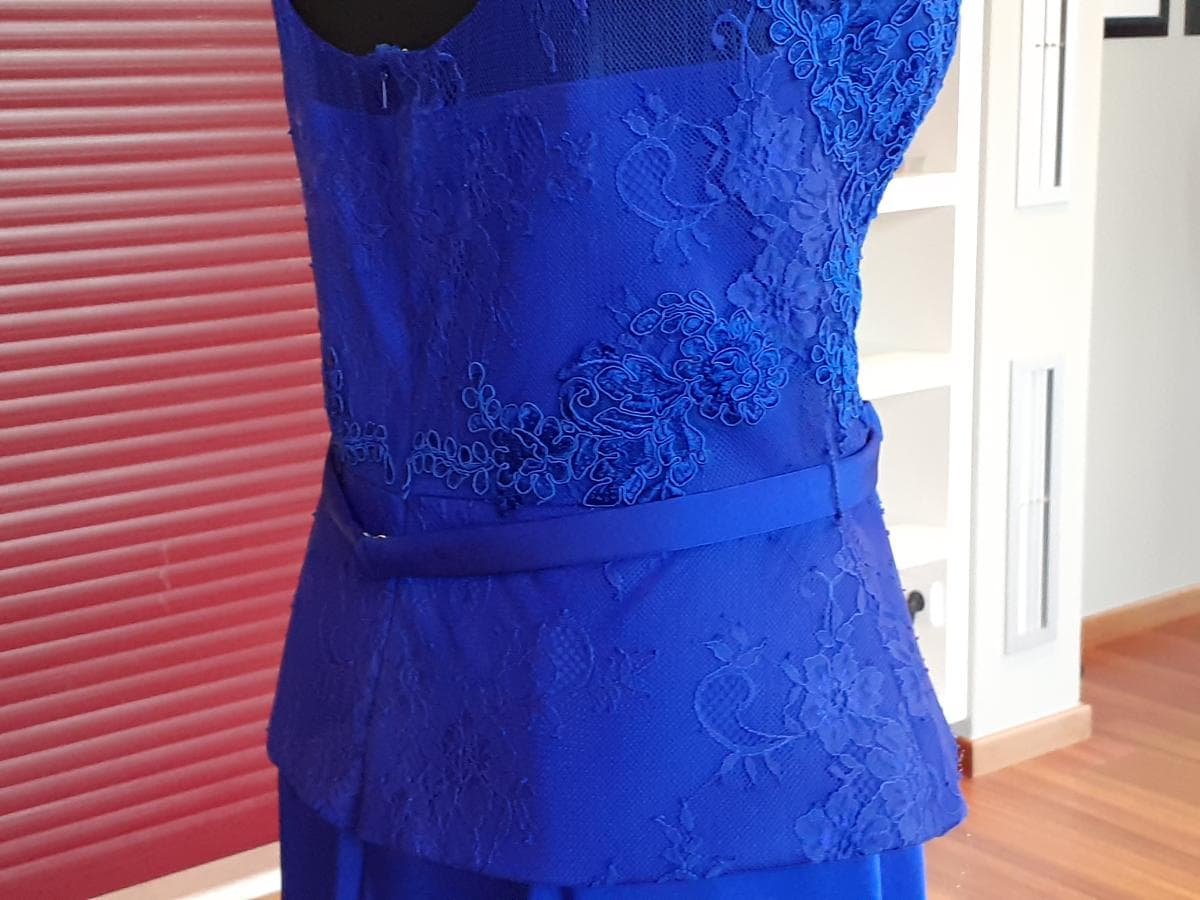 Robe de cérémonie — image 4