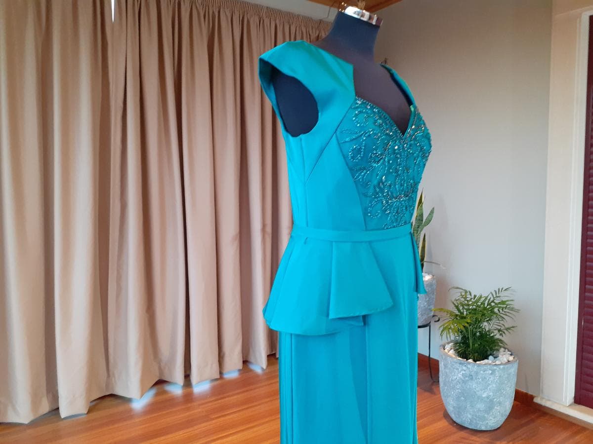 Vestido de ceremonia — imagen 5