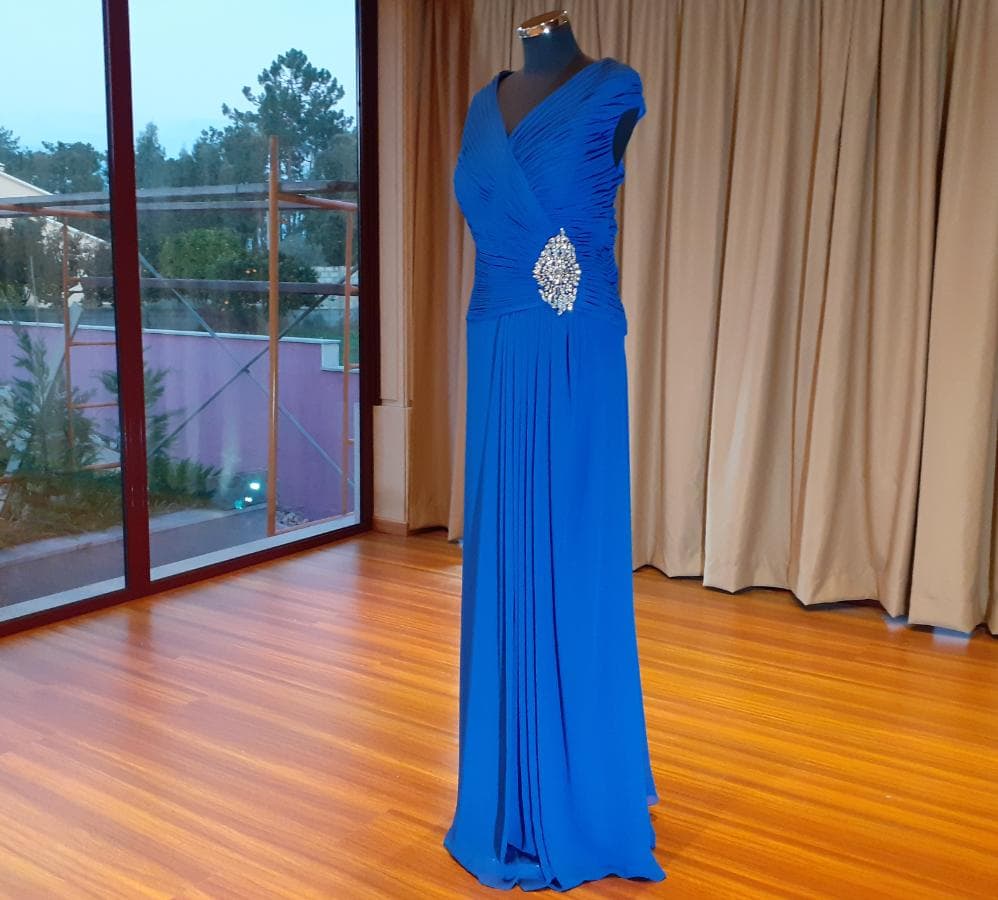 Robe de cérémonie — image 2