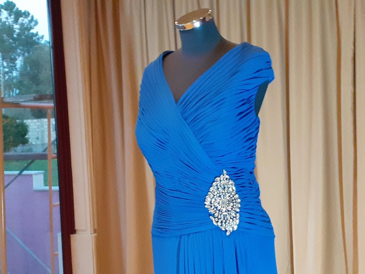 Robe de cérémonie — image 4