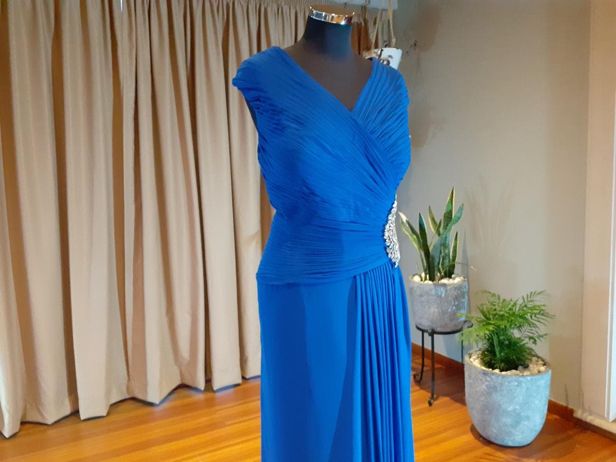 Robe de cérémonie — image 6