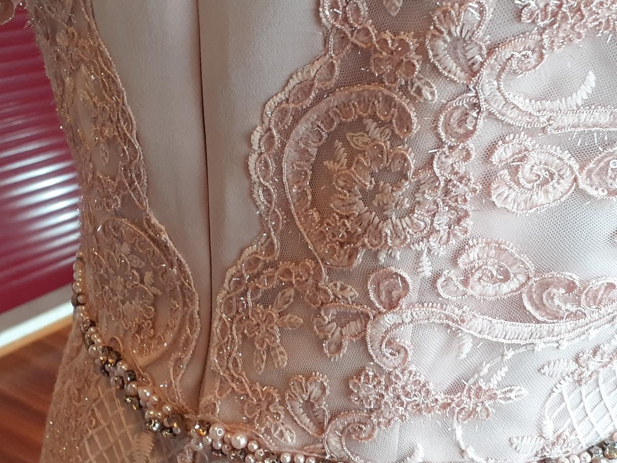 Robe de cérémonie — image 8