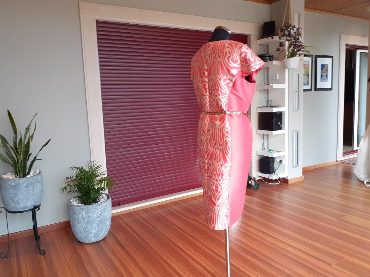Robe de cérémonie — image 6