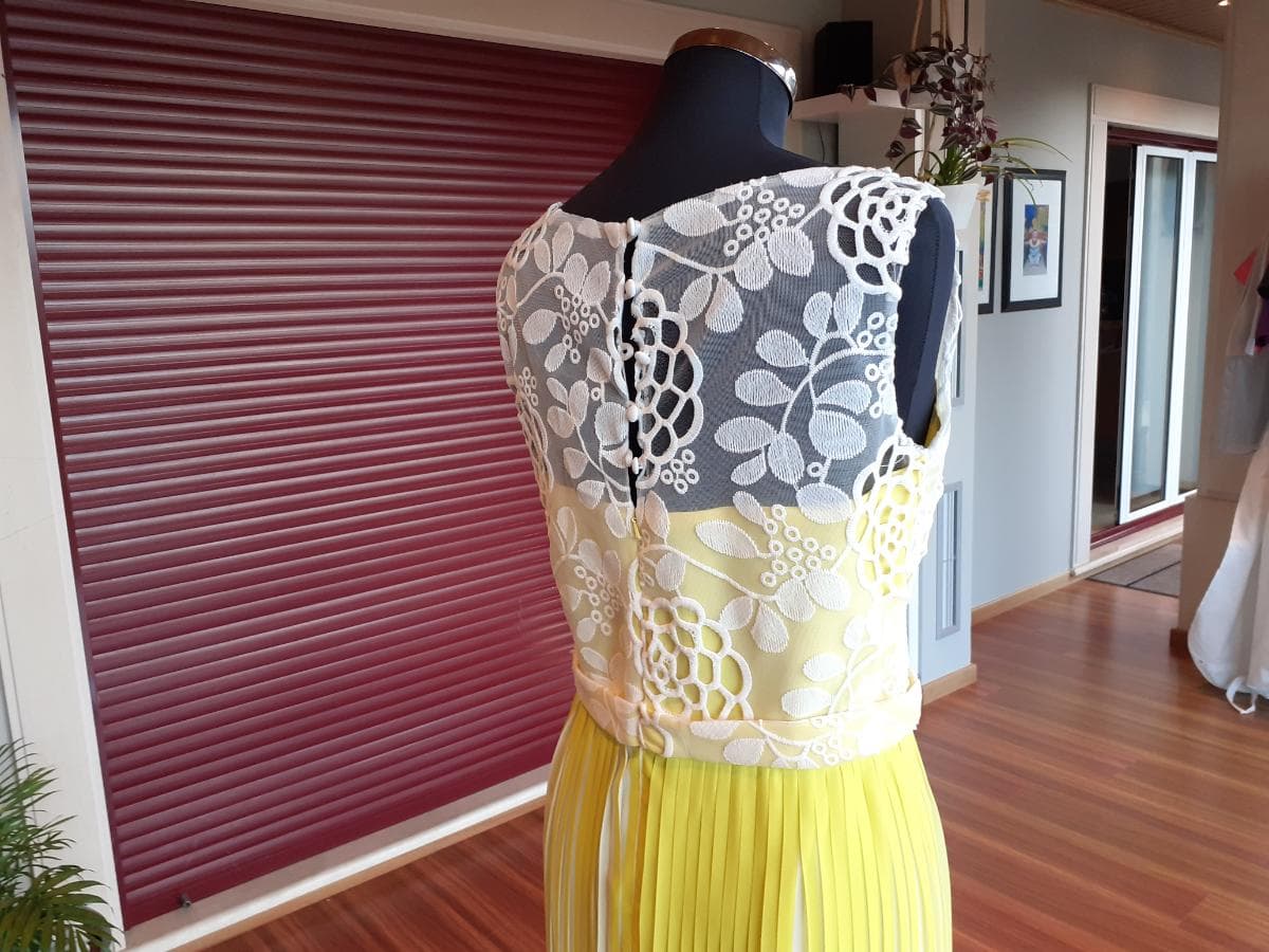 Robe de cérémonie — image 6