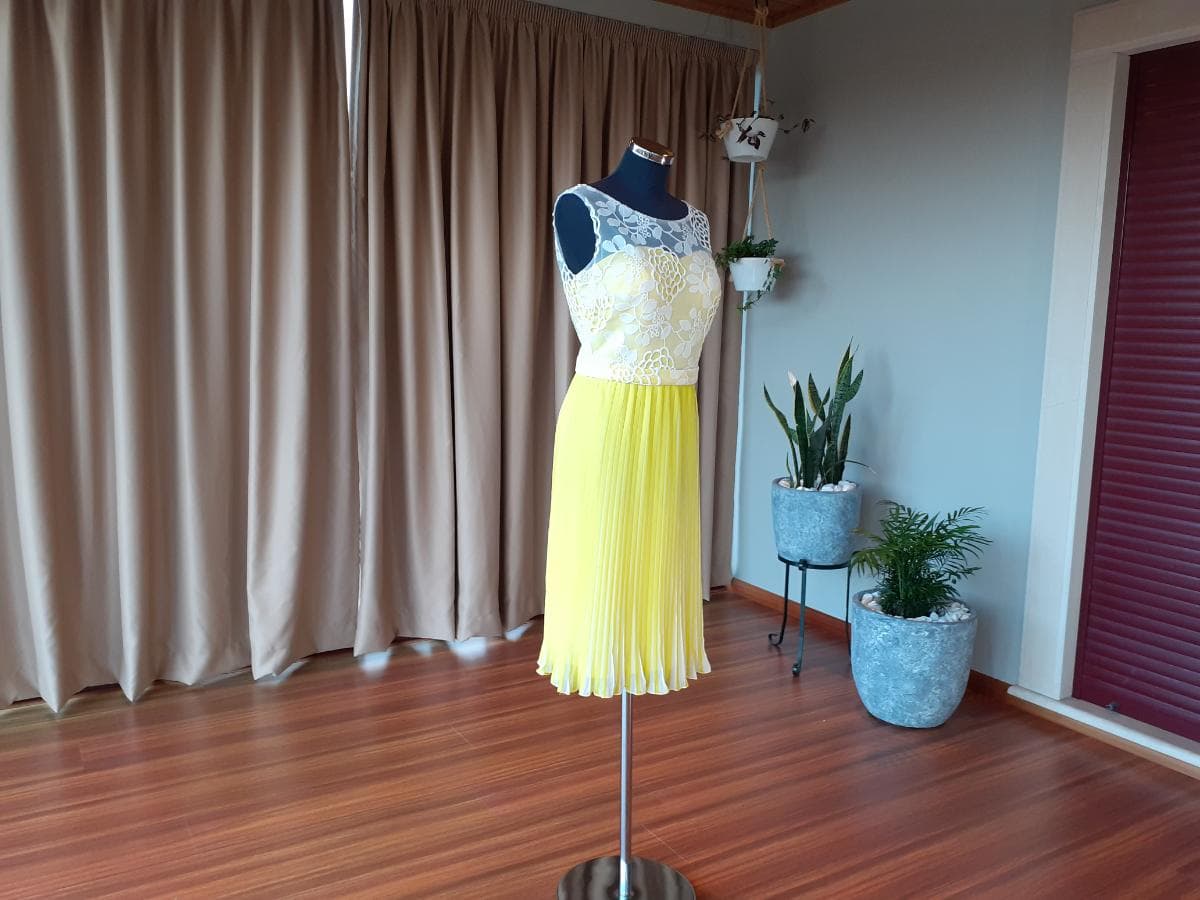 Robe de cérémonie — image 5