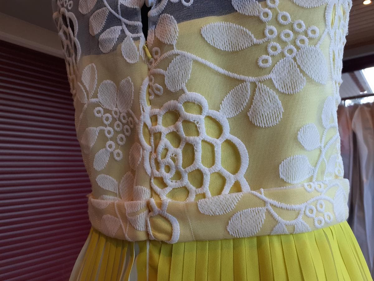 Robe de cérémonie — image 9