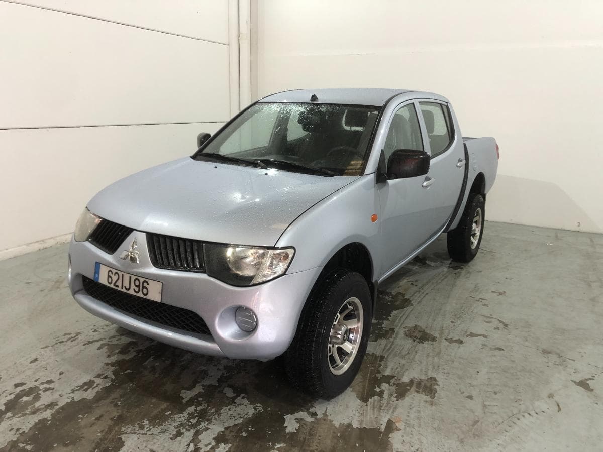 Mitsubishi L200 Pick Up · Ano 2009 — imagen 1