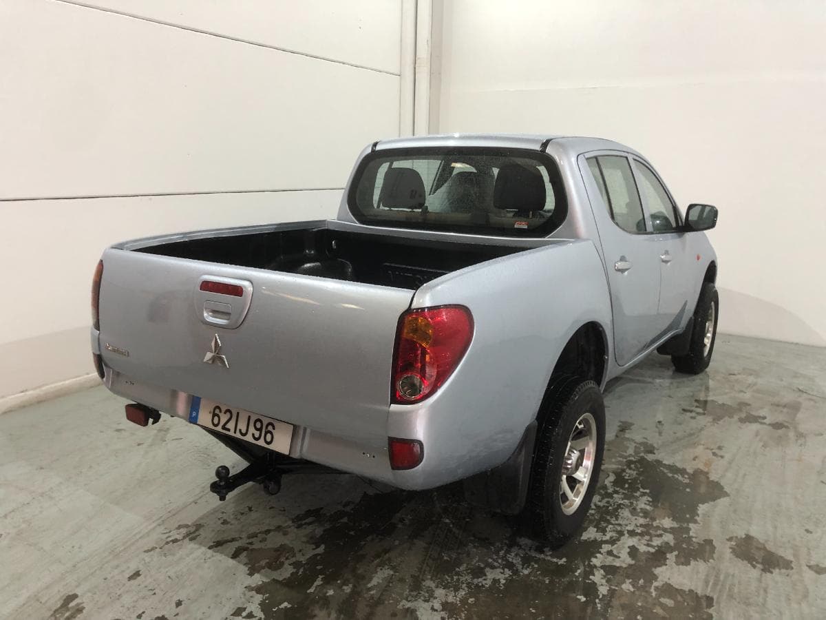 Mitsubishi L200 Pick Up · Ano 2009 — imagen 11