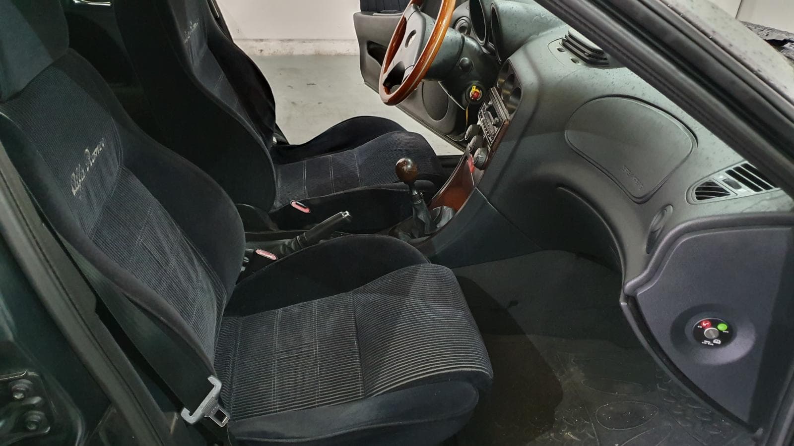 Alfa Romeo 156 1.9 JTD · Ano 1998 — imagen 18